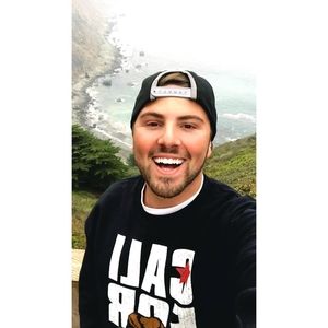 Meet your Posher, Dominic